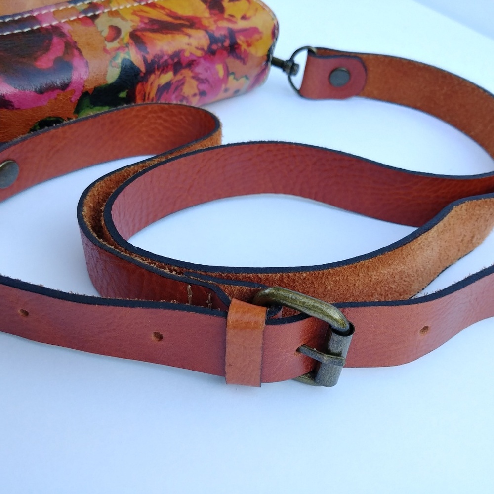 Patricia Nash Floral Rose Print Cross-body Bag - Picture 5 of 8
